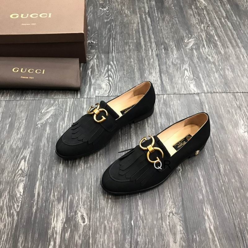 Gucci Men's Shoes 589